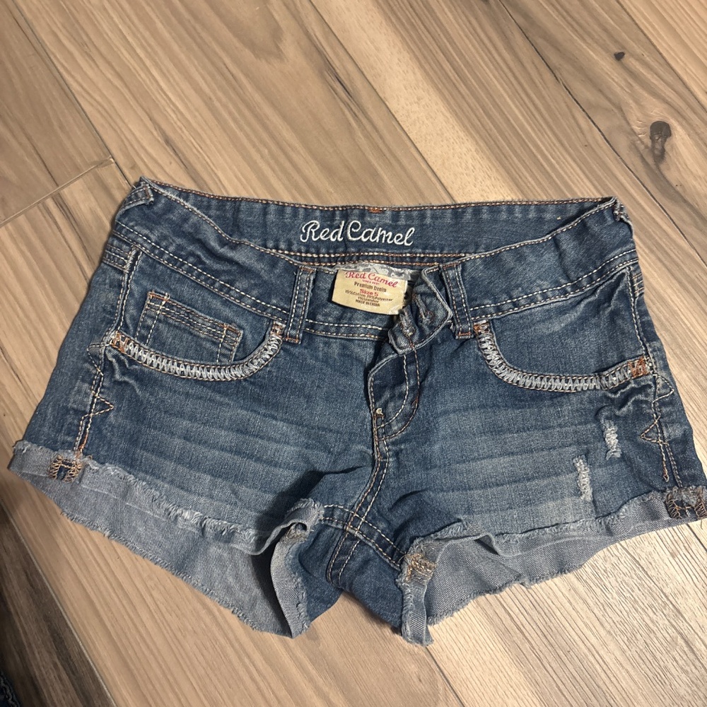 Shorts - Picture 5 of 5
